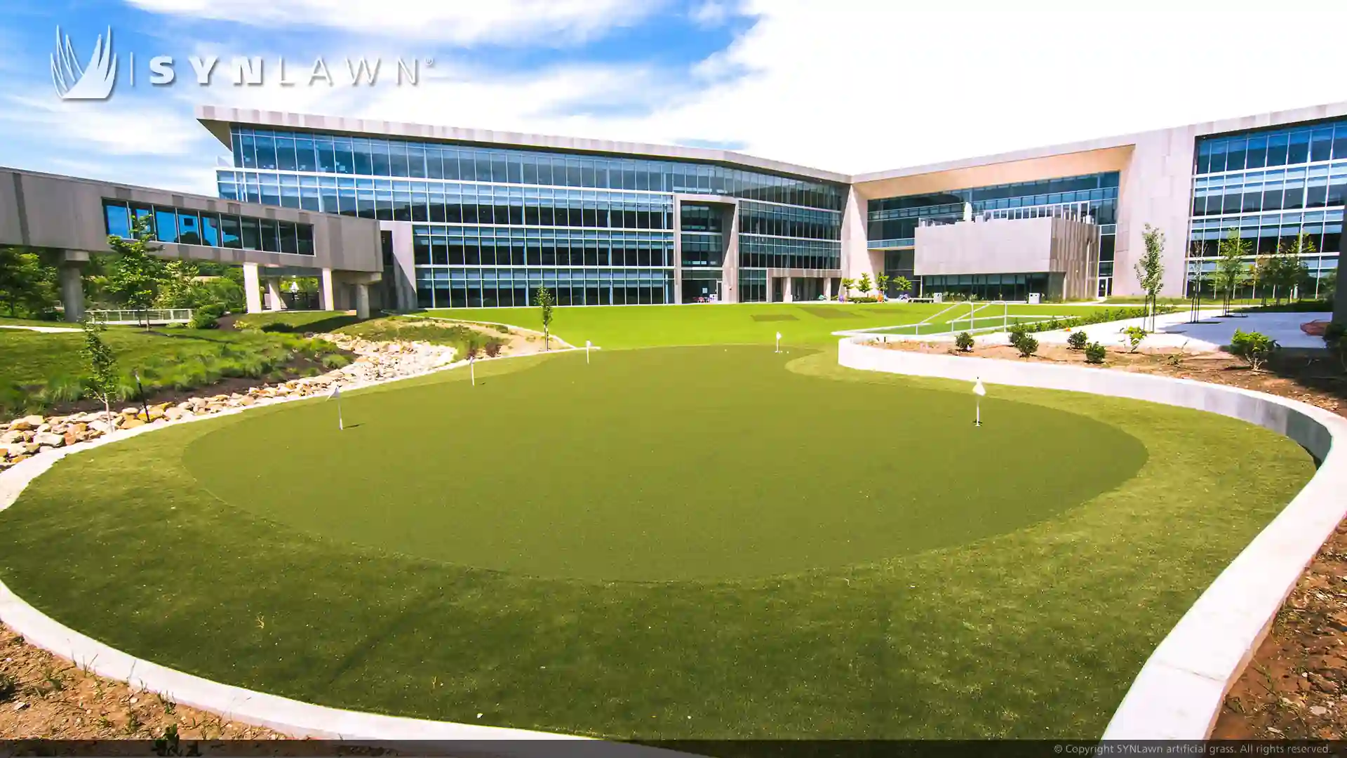 Commercial putting green installed by SYNLawn